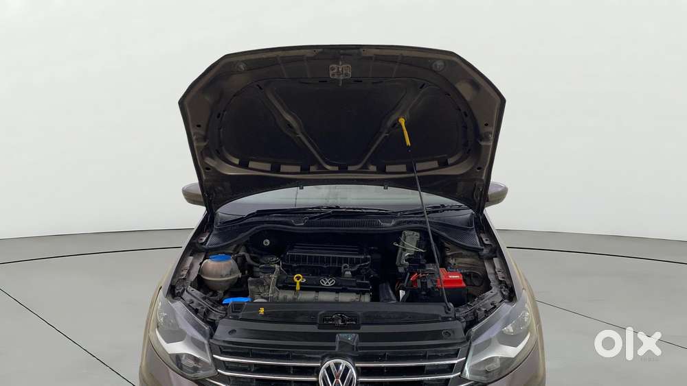 Volkswagen Vento 1.6 Highline, 2015, Petrol