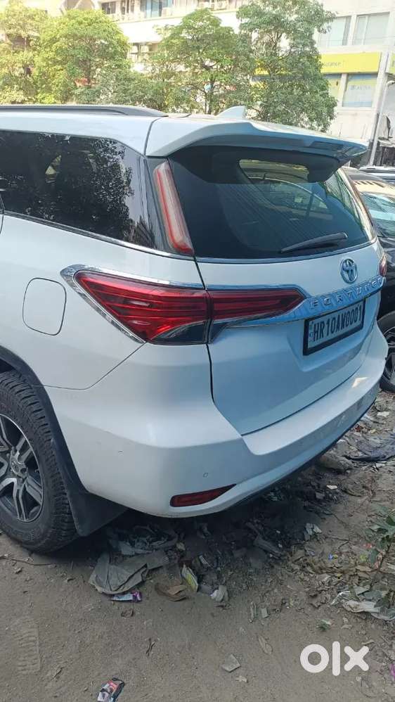 Toyota Fortuner Legender 2019