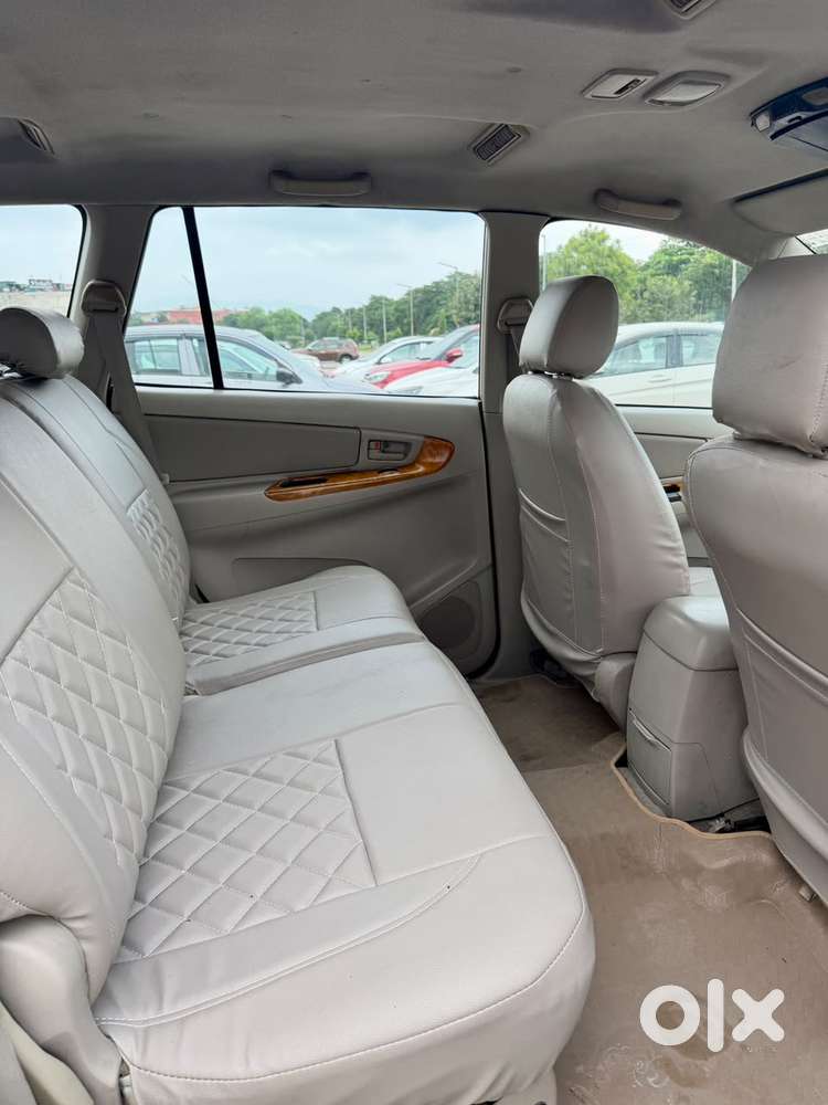 Toyota Innova 2.5 G4 Diesel 7-seater, 2009, Diesel