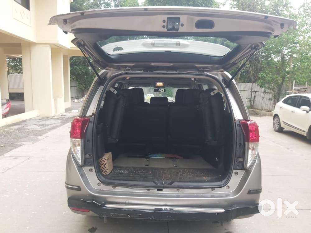 Toyota Innova Crysta 2.4 V, 2017, Diesel