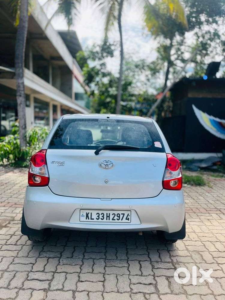 Toyota Etios Liva 2014-2016 V, 2016, Petrol