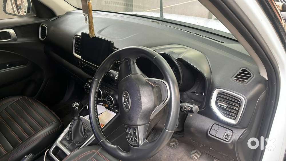Hyundai Venue Petrol 2021