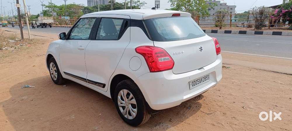 Maruti Suzuki Swift Vxi + Manual, 2020, Petrol
