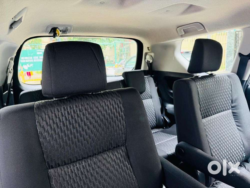 Toyota Innova Crysta [2020-ongoing] 2.7 Gx At 7 Str, 2021, Petrol