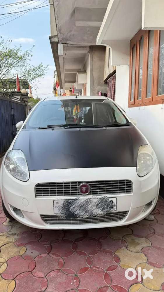 Fiat Punto 2011 Petrol 39901 Km Driven