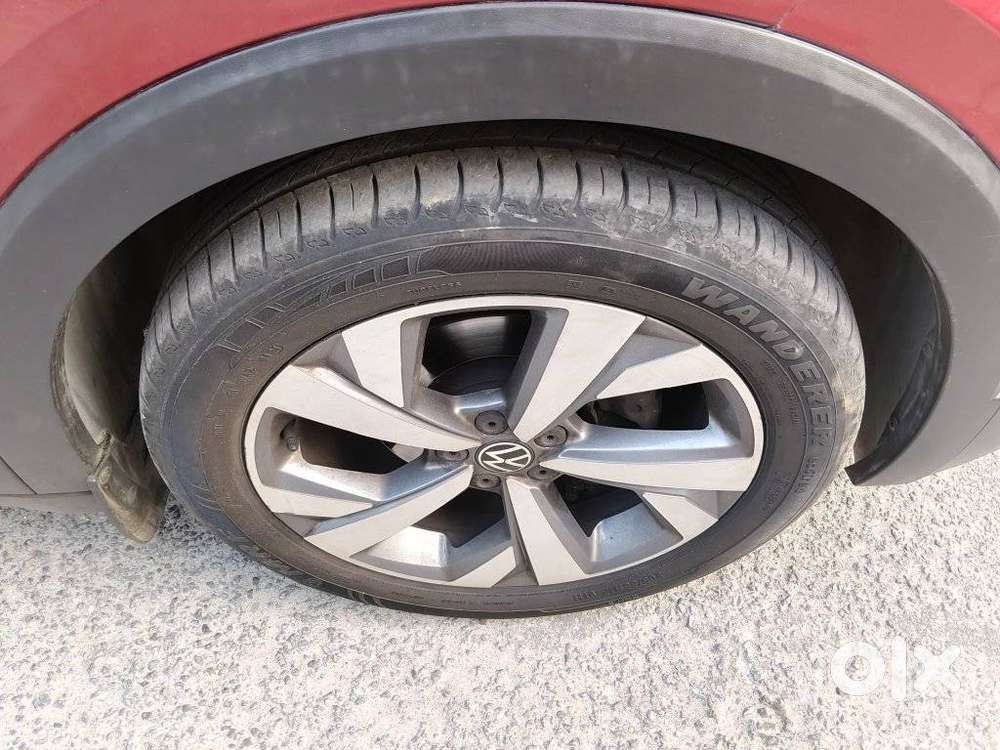 Volkswagen Taigun 1.0 Tsi Highline At, 2023, Petrol