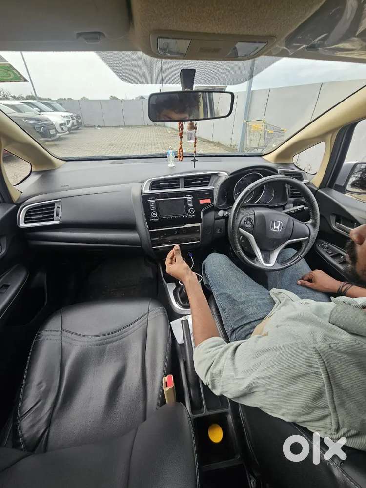 Honda Jazz I-vtec 2015