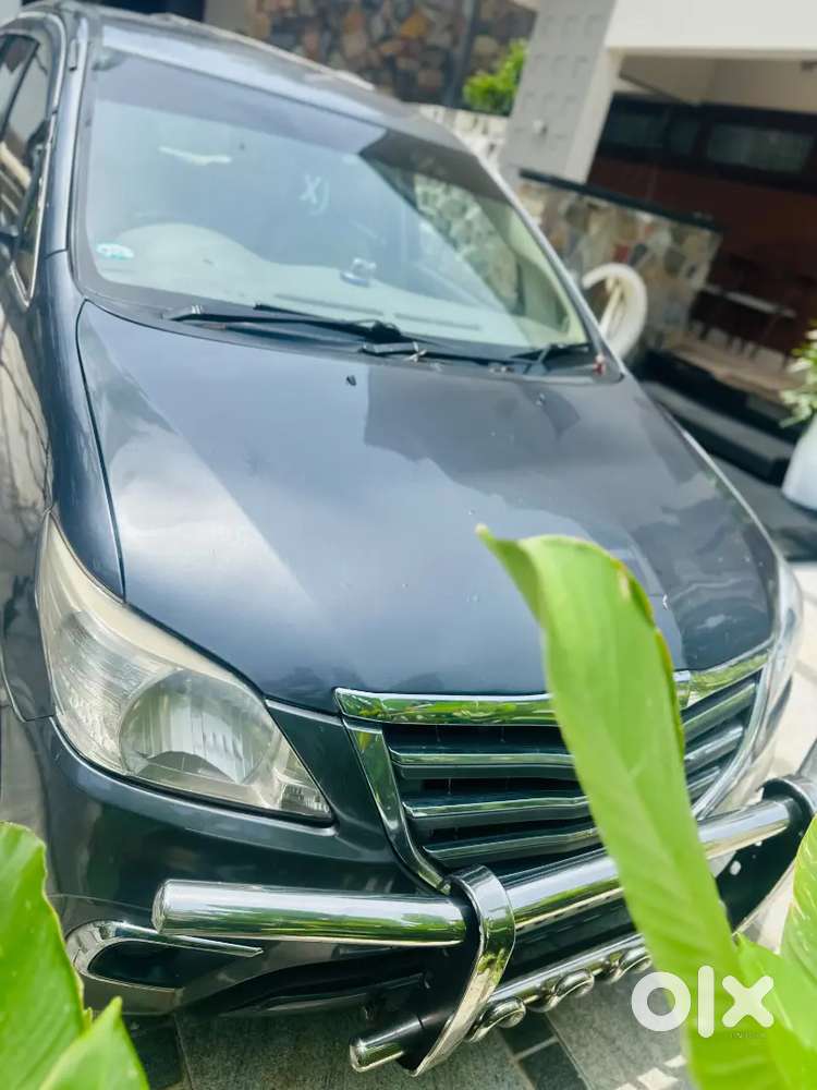 Toyota Innova 2007 Diesel 162000 Km Driven