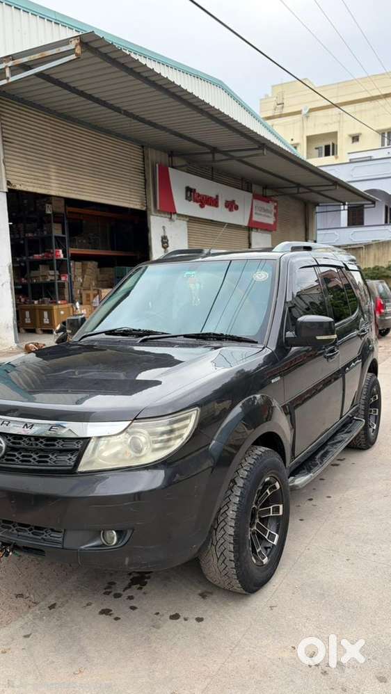 Tata Safari Storme Ex