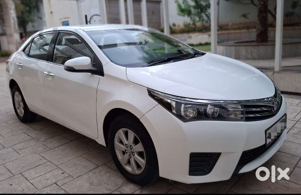 Toyota Corolla Altis 2013-2017 D-4d G, 2015, Diesel