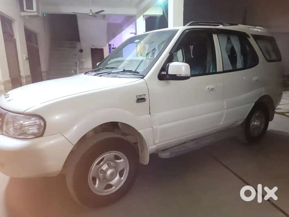 Tata Safari Dicor 2013