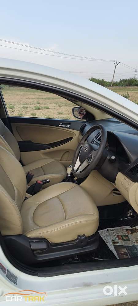 Hyundai Fluidic Verna