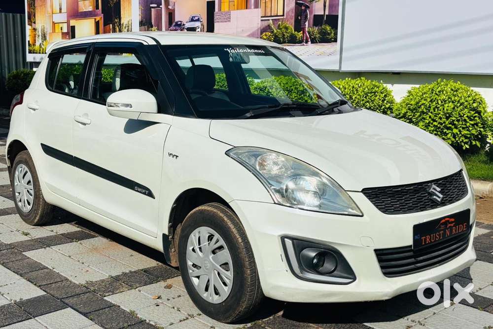 Maruti Suzuki Swift Vxi Optional, 2015, Petrol