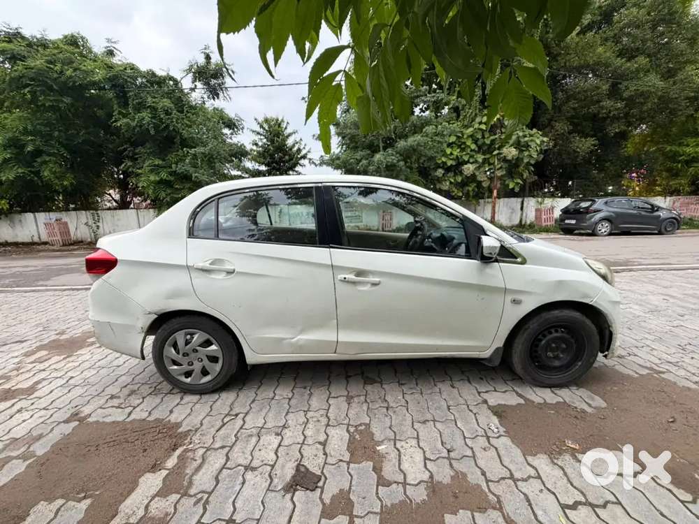 Honda Amaze 2014 Variant 1.5 S I-dtec