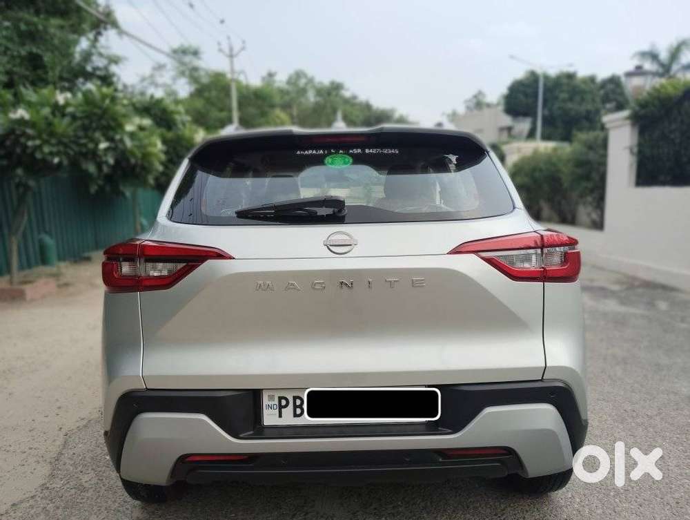 Nissan Magnite N-connecta Mt, 2024, Petrol