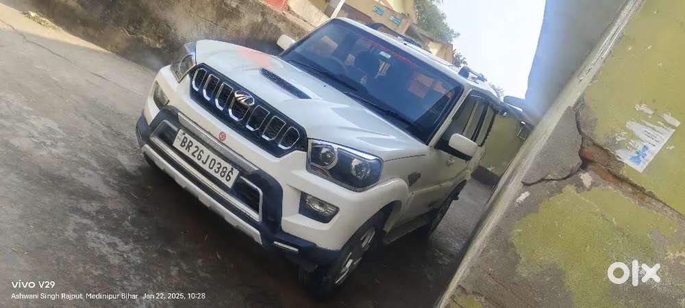 Mahindra Scorpio 2015 Diesel 185000 Km Driven