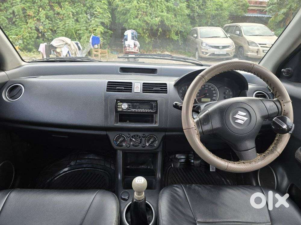 Maruti Suzuki Swift Vxi Optional, 2005, Petrol