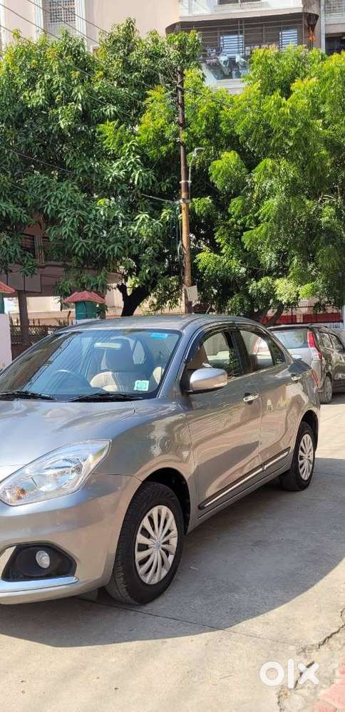 Maruti Suzuki Dzire 1.2 Vxi Amt, 2022