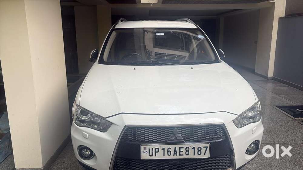 Mitsubishi Outlander 2011 Petrol Well Maintained