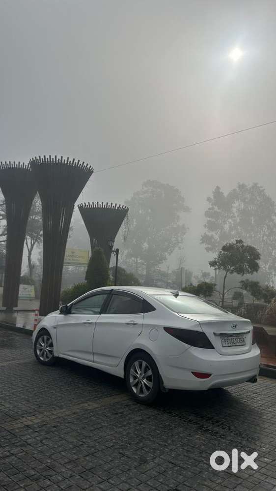 Hyundai Verna 2012 Diesel 100000 Km Driven