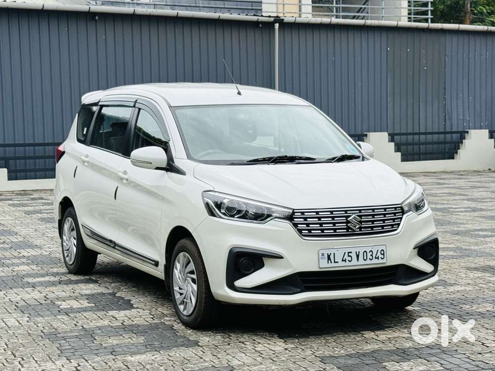 Maruti Suzuki Ertiga Vxi At Petrol, 2021, Petrol