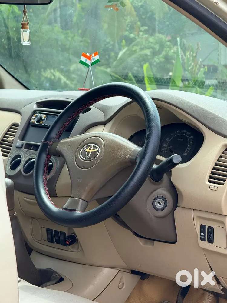 Toyota Innova G4