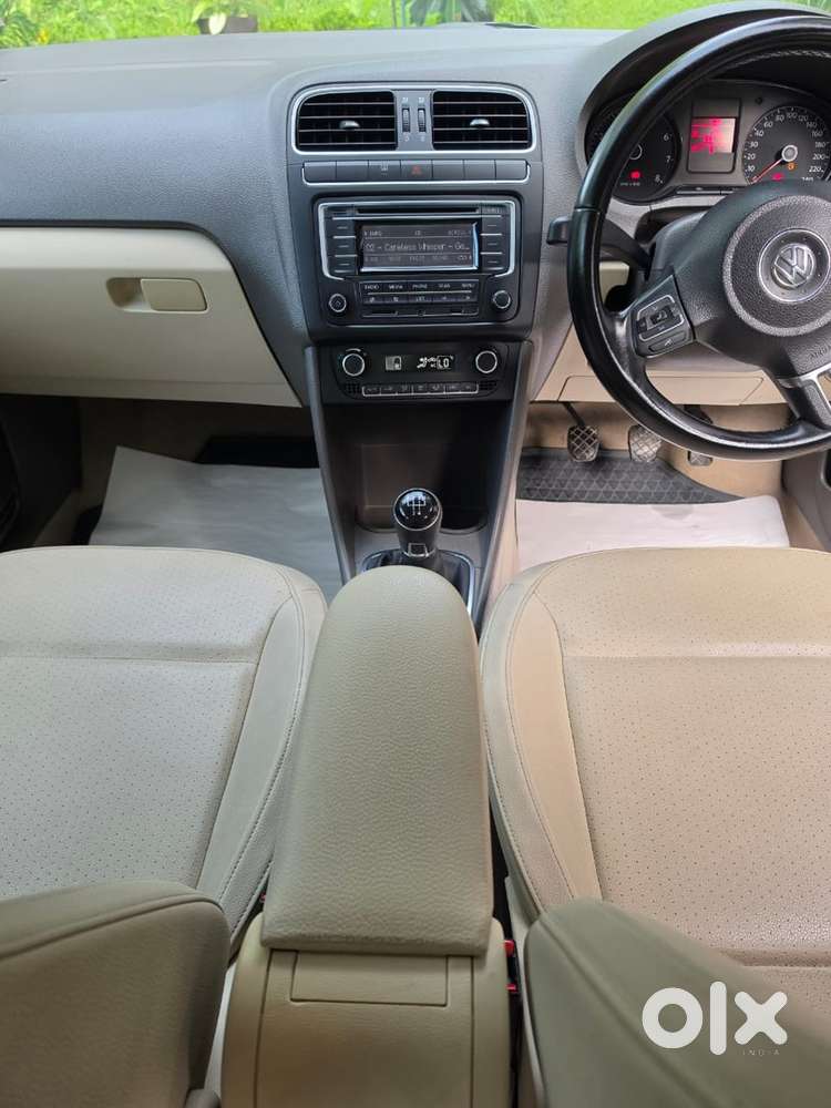 Volkswagen Vento Highline Petrol 65000 Km Single Owner2014 December