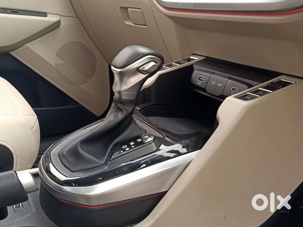 Kia Carens Luxury (o)1.5 Turbo Petrol Dct 7 Str, 2023, Petrol