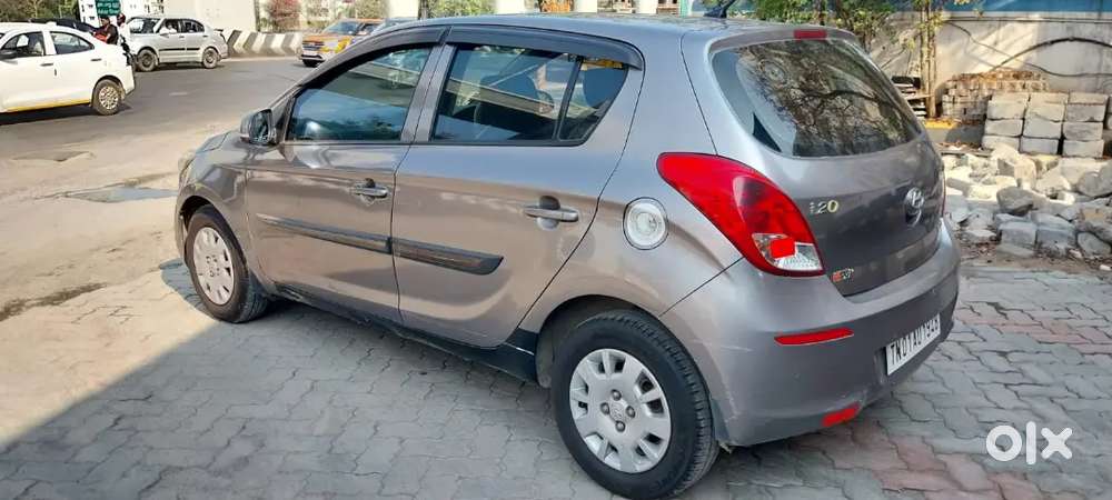 Hyundai I20 2013 Petrol 98000 Km Driven