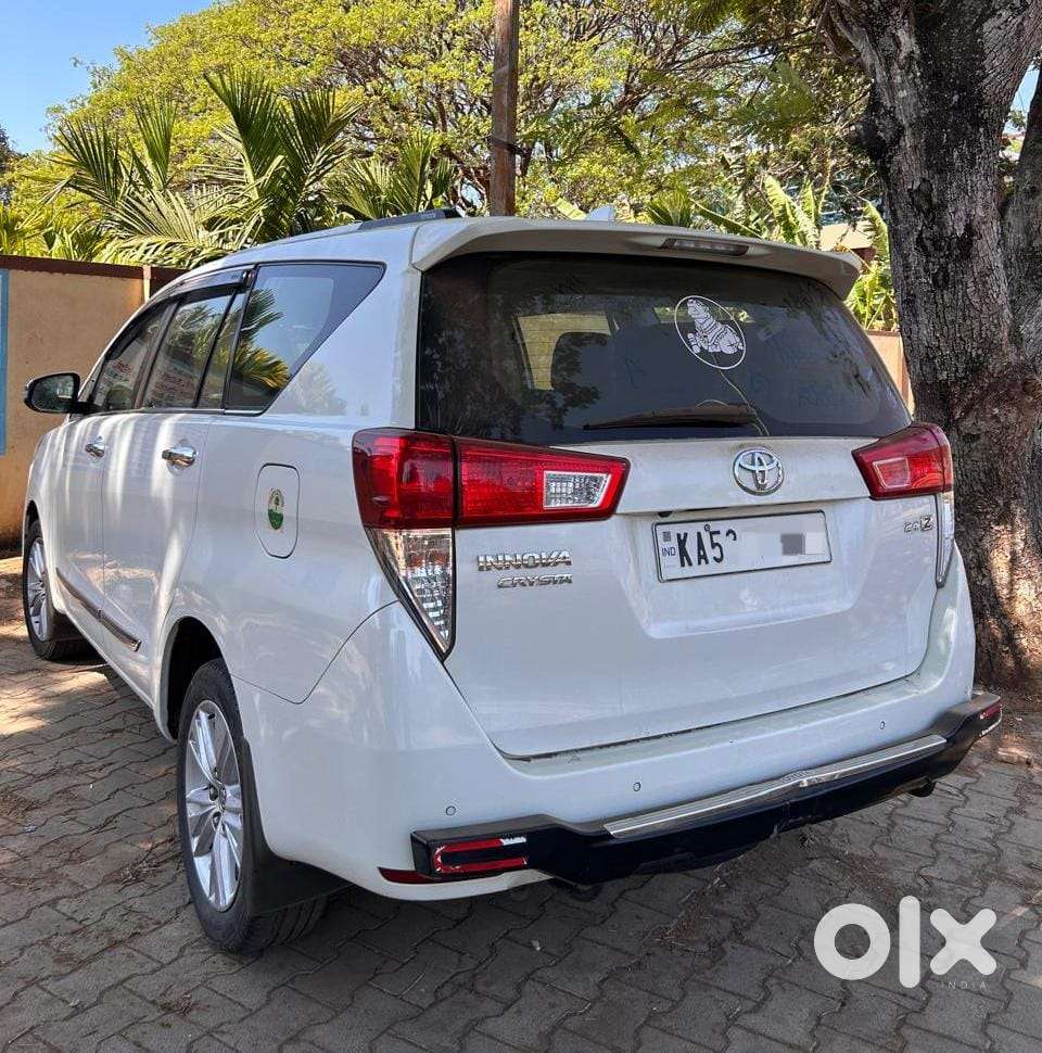 Toyota Innova Crysta [2020-ongoing] 2.4 Zx 7 Str, 2020, Diesel