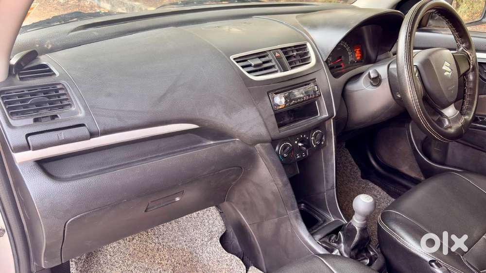 Maruti Suzuki Swift Lxi Optional-o, 2017, Petrol