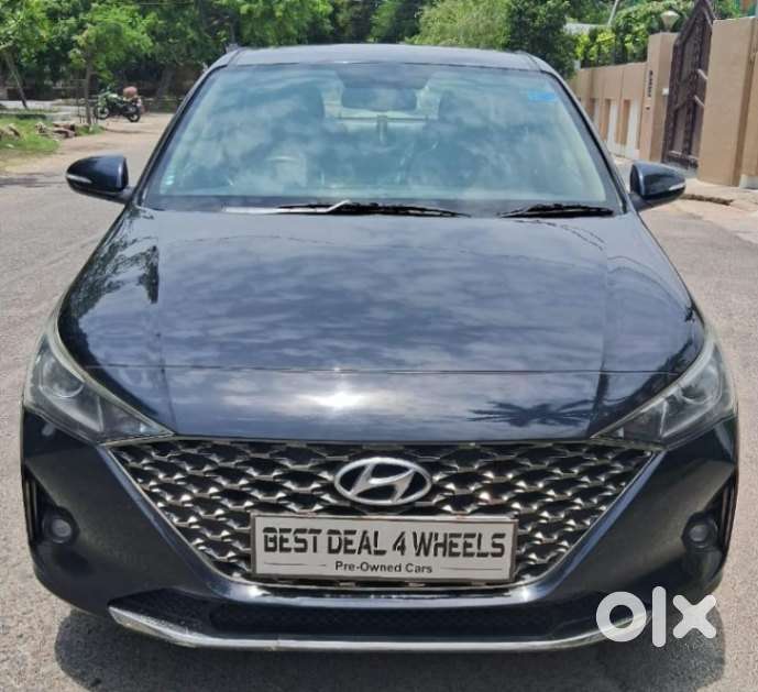 Hyundai Verna 1.5 Sx Ivt, 2023, Petrol