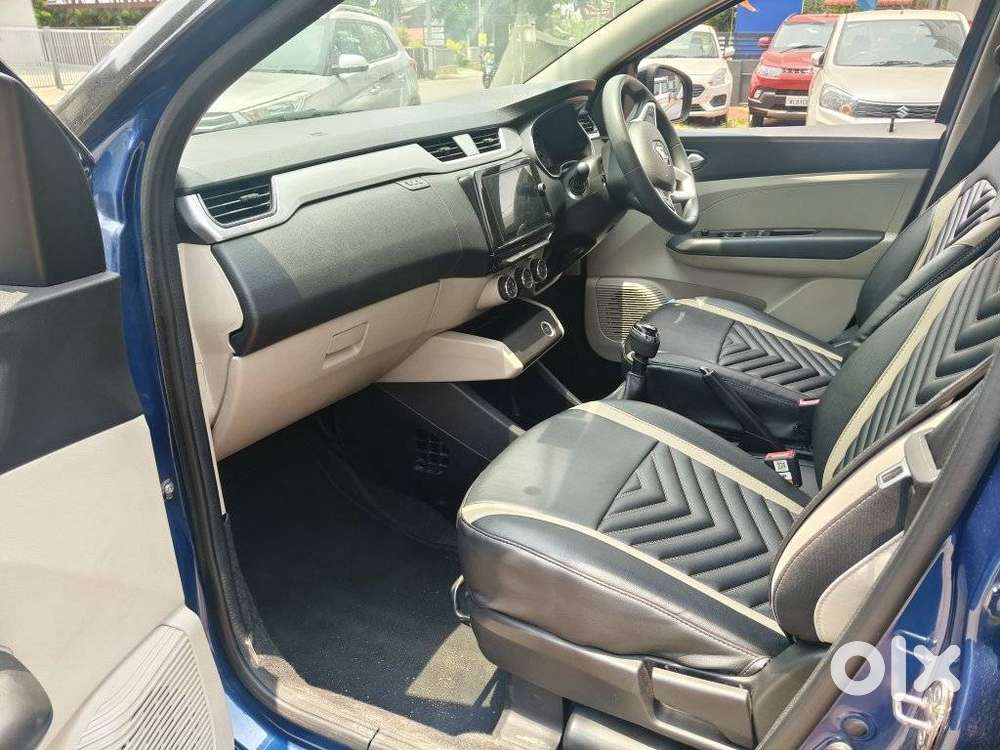 Renault Triber 1.0 Rxz Dual Tone, 2022, Petrol