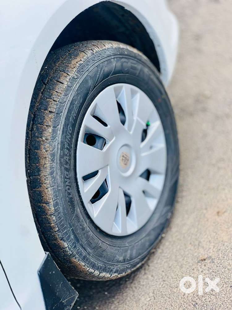 Maruti Suzuki Dzire, 2015, Petrol