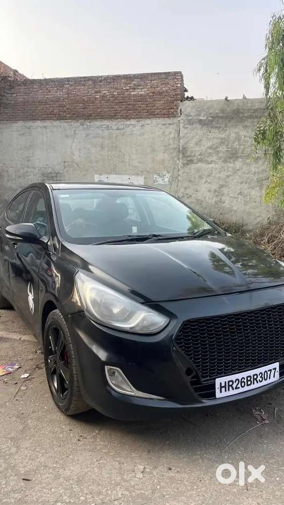 Hyundai Fluidic Verna 2012 Petrol 93350 Km Driven