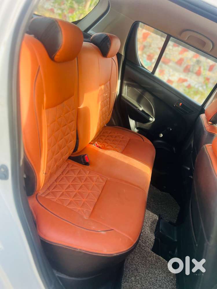 Maruti Suzuki Swift Lxi Optional-o, 2017, Petrol