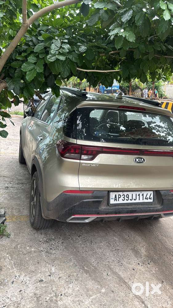 Kia Sonet Petrol 2020