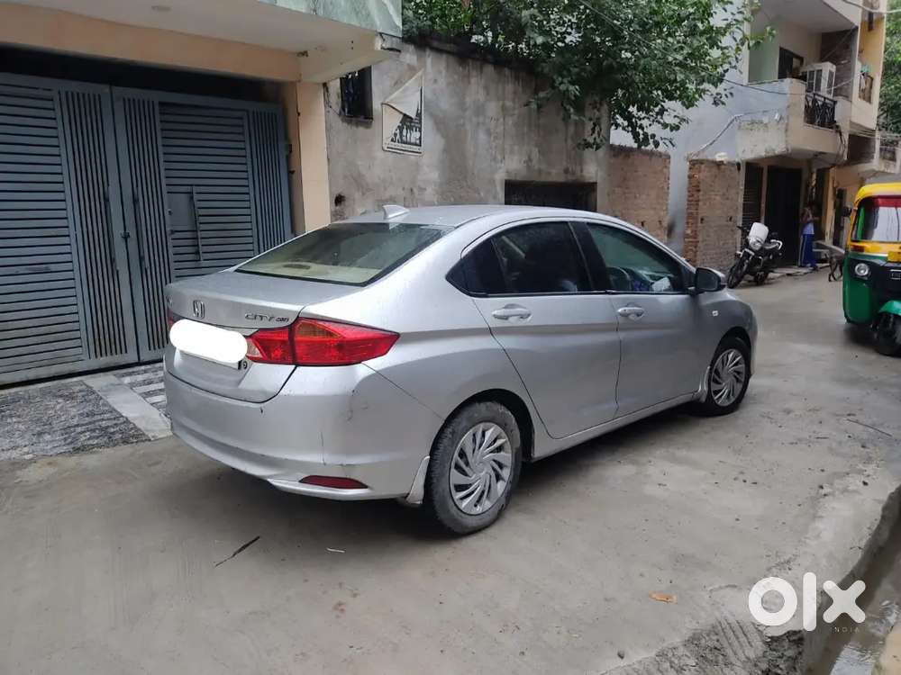 Honda City 2016 Petrol/cng, Automatic ,2nd Owner 99000 Km Driven