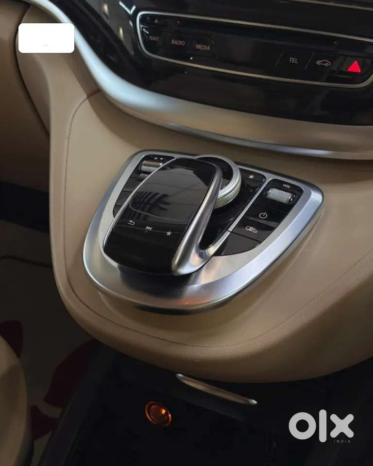 Mercedes-benz V-class 2.1 220 Expression Diesel At, 2019, Diesel