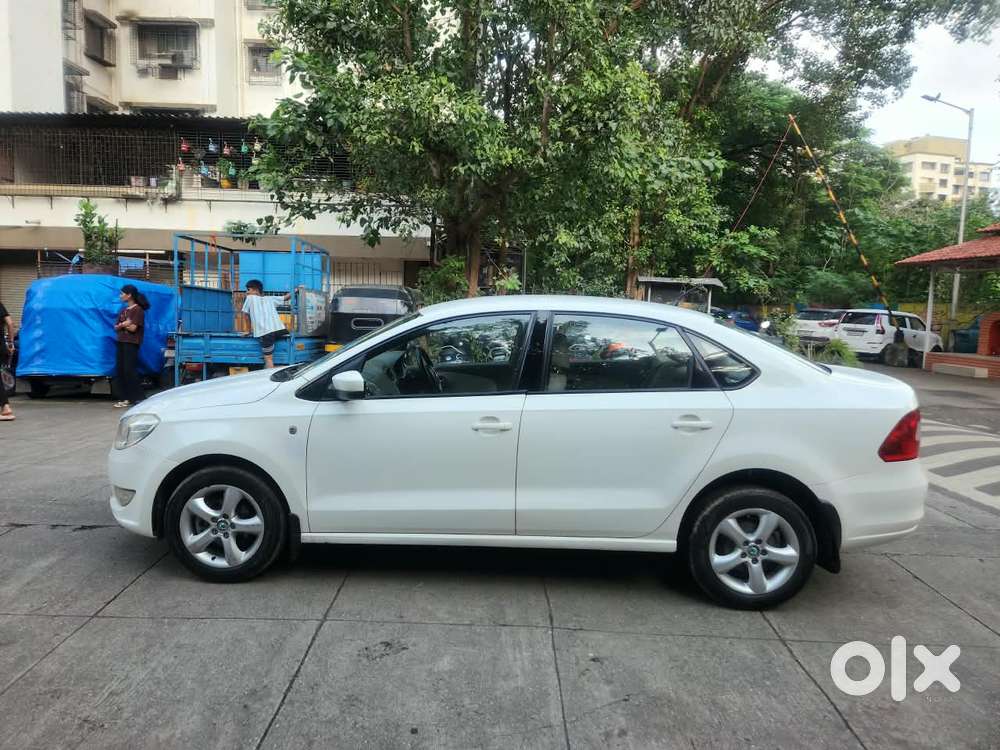 Skoda Rapid 1.6 Mpi Elegance, 2013, Petrol