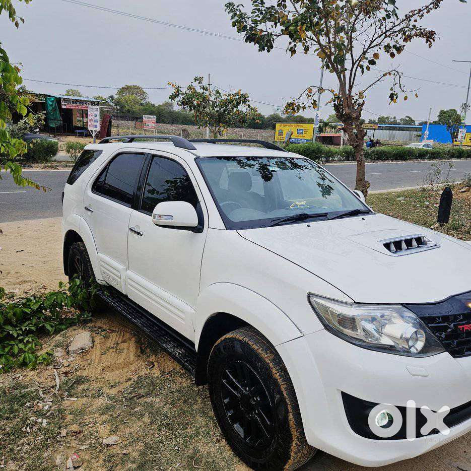 Toyota Fortuner 3.0 4x2 Automatic, 2013, Diesel