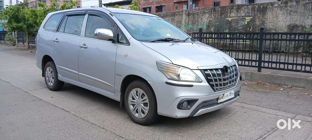 Toyota Innova 2.5 G (diesel) 8 Seater Bs Iv, 2015, Diesel