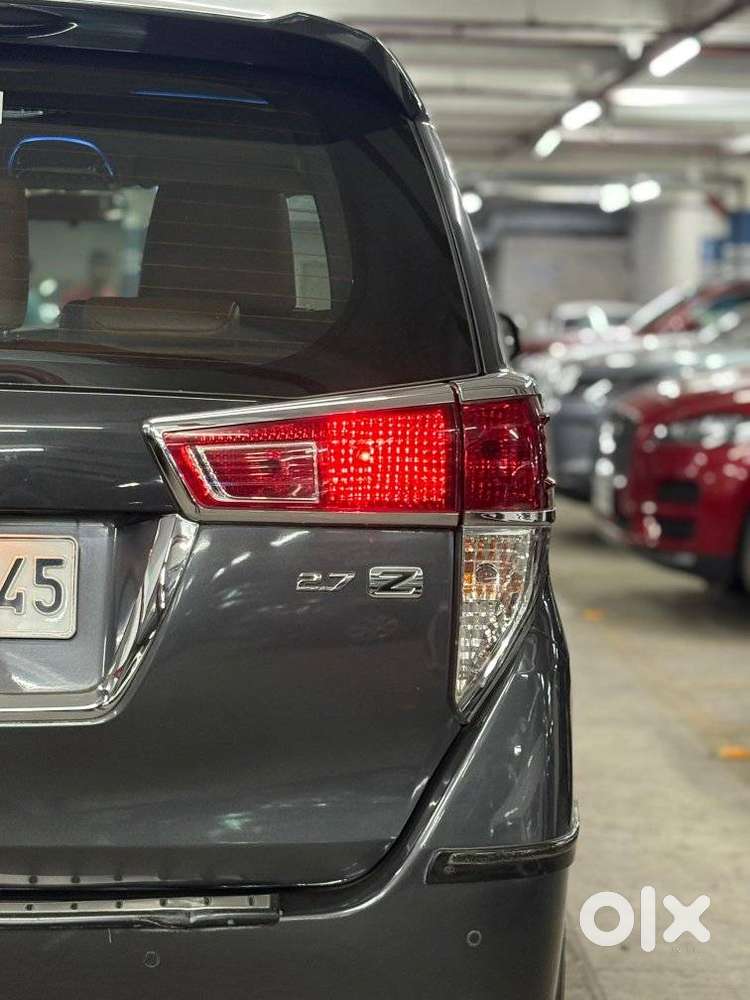 Toyota Innova Crysta