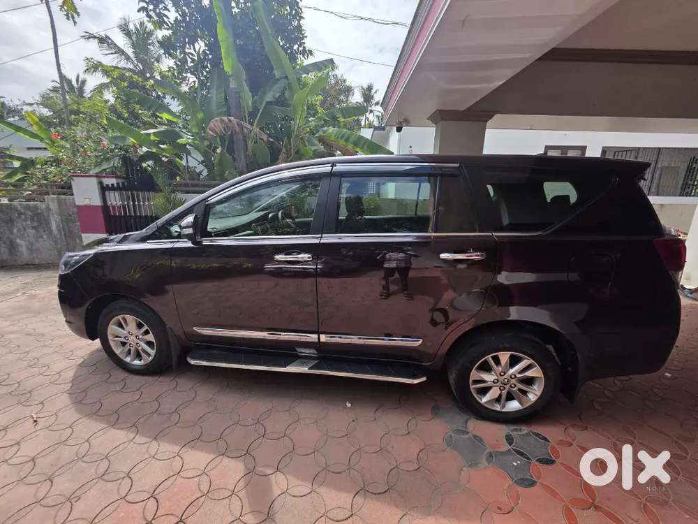 Toyota Innova Crysta 2016 Diesel 63000 Km Driven