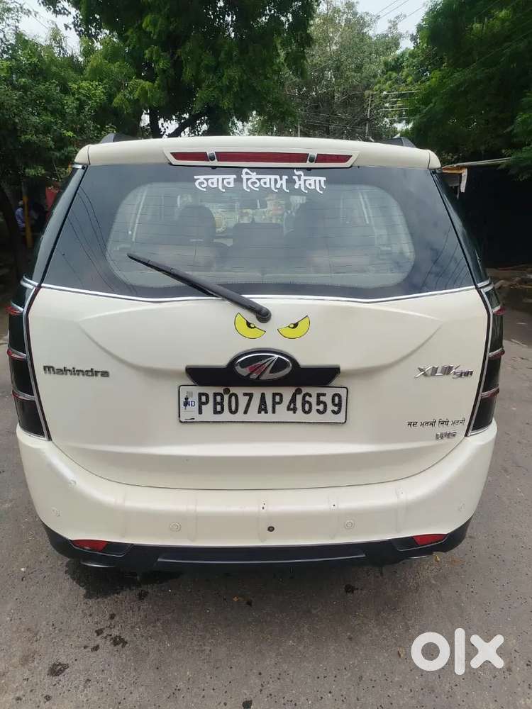 Mahindra Xuv700 Ax Petrol 2014