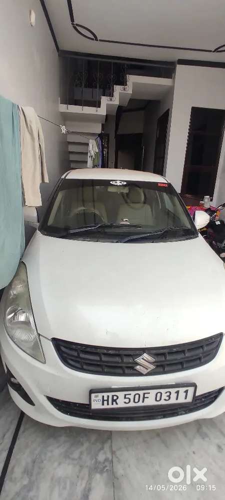 Army Person Car  Ghare Rakhi Hoe