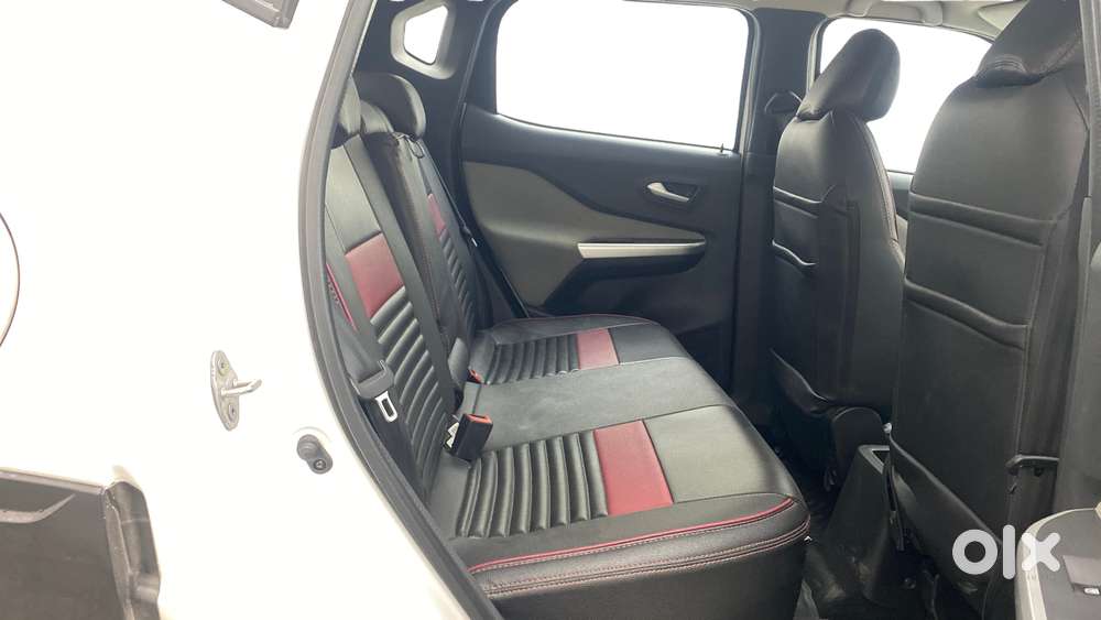 Nissan Magnite 1.0 Xv, 2023, Petrol