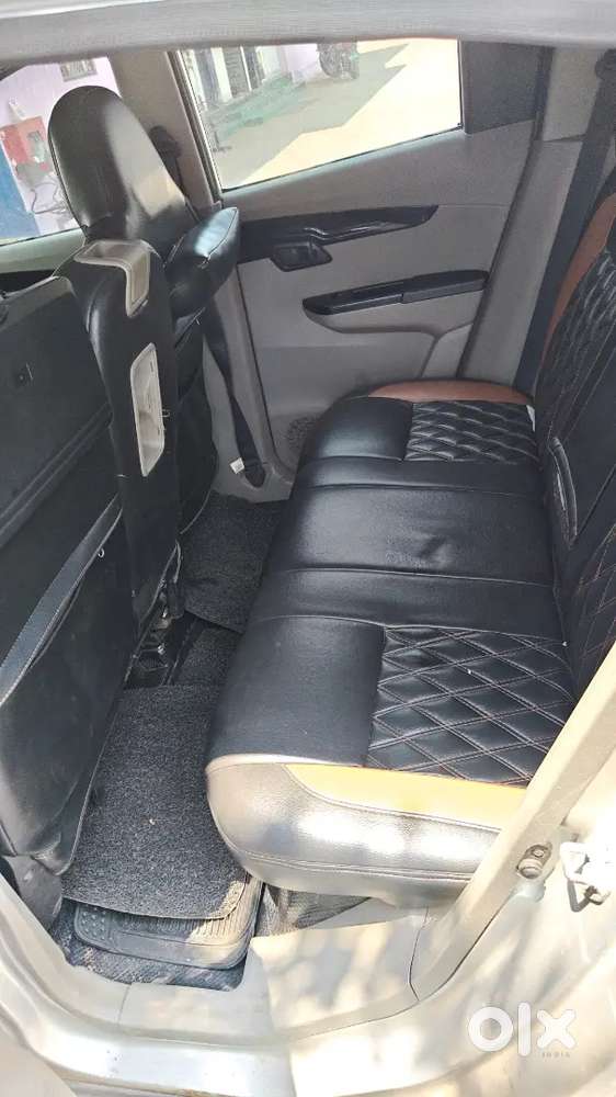 Mahindra Kuv 100 2016 Diesel Well Maintained