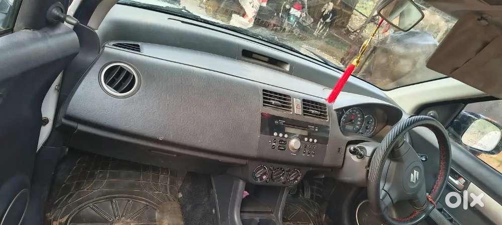 Maruti Suzuki Dzire Tour 2011