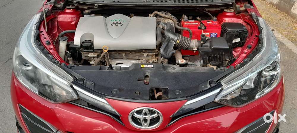 Toyota Yaris V Cvt, 2018, Petrol